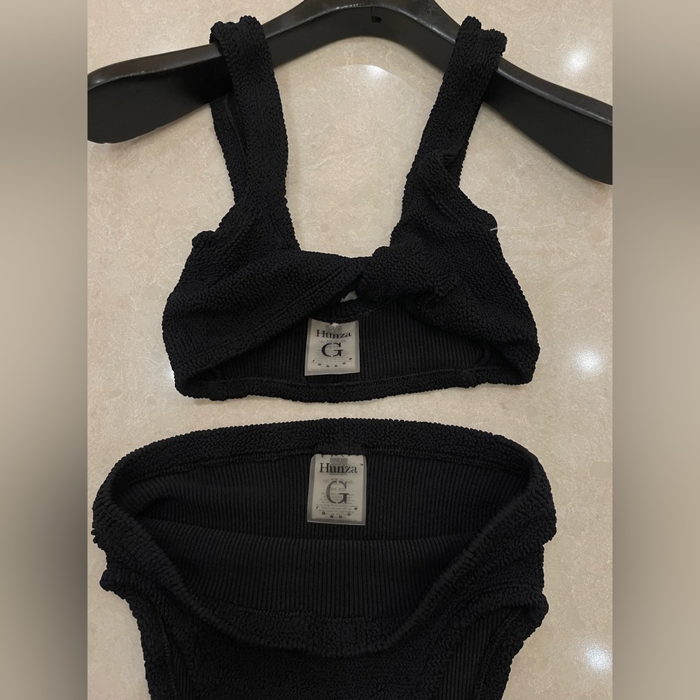 NEW Hunza G Jamie twist-front seersucker bikini In Black One Size - Picture 5 of 9